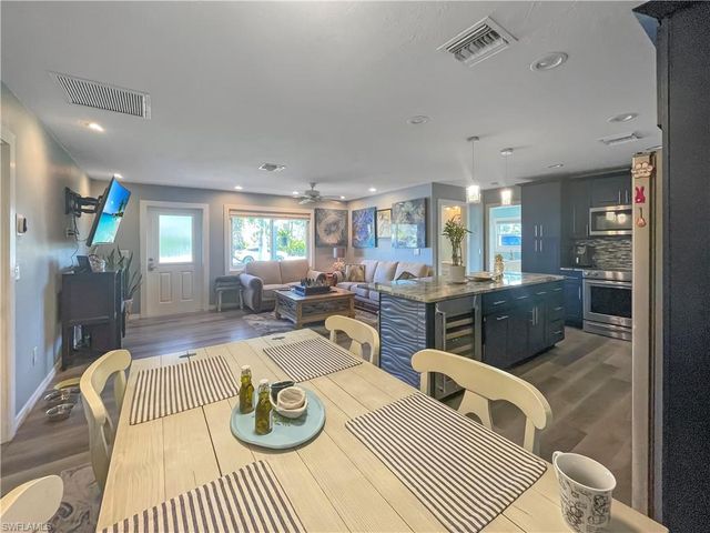 3711 Tangelo DR, St. James City, FL 33956