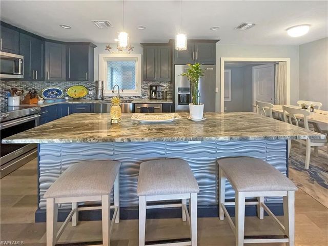 3711 Tangelo DR, St. James City, FL 33956