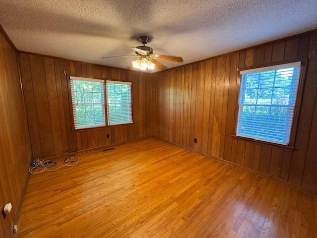 1912 KIMBROUGH DR, Covington, TN 38019