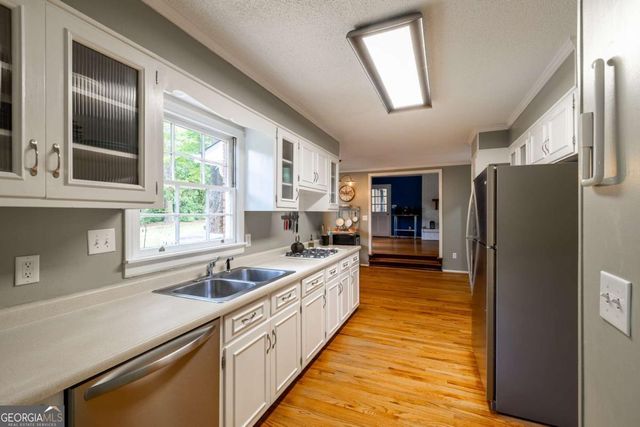 140 Rollingwood Drive, Athens, GA 30605