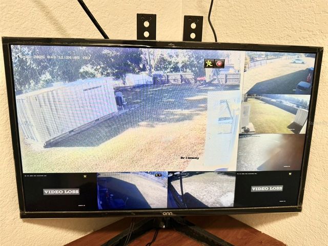 6318 LYNN ROAD, Tampa, FL 33625