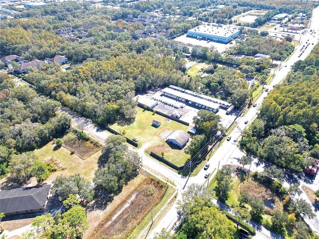 6318 LYNN ROAD, Tampa, FL 33625