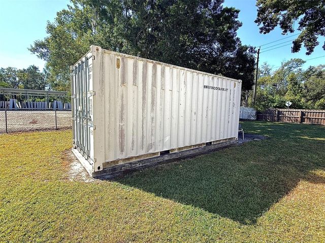 6318 LYNN ROAD, Tampa, FL 33625