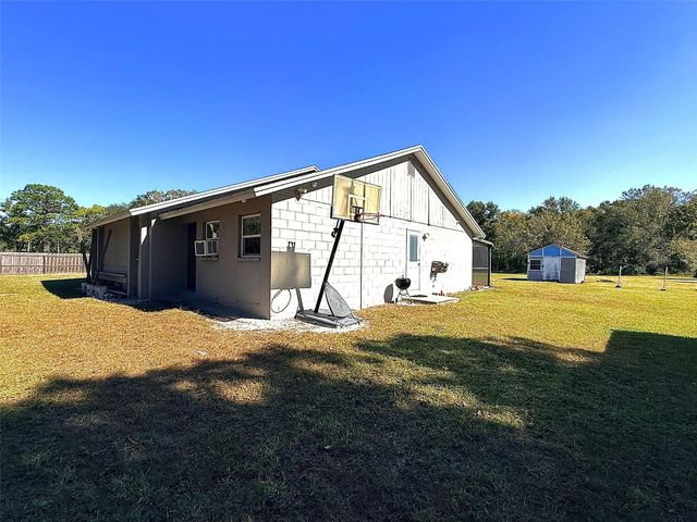 6318 LYNN ROAD, Tampa, FL 33625