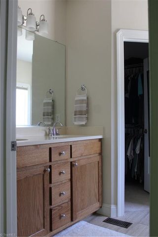 364 Morning Side Drive, Winston-salem, NC 27107
