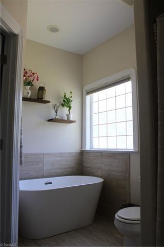 364 Morning Side Drive, Winston-salem, NC 27107