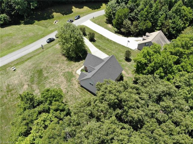 364 Morning Side Drive, Winston-salem, NC 27107
