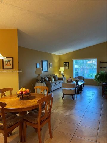 7331 SW 149th Ct, Miami, FL 33193