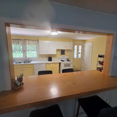 9 Richardson Corner Road, Charlton, MA 01507