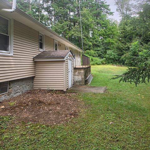 9 Richardson Corner Road, Charlton, MA 01507