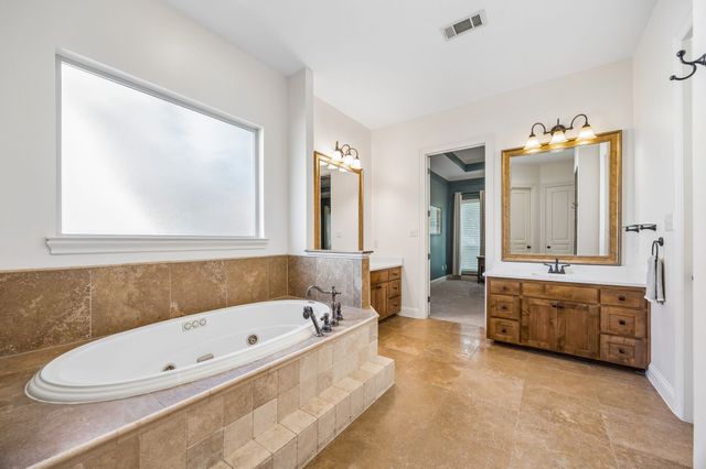 430 Stone Canyon Drive, Sunnyvale, TX 75182