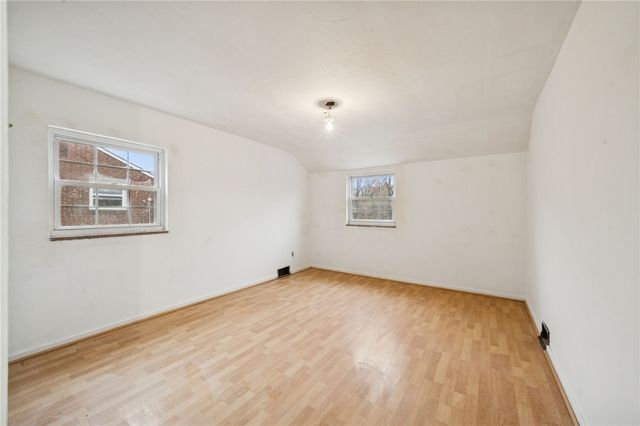 223 Gilkeson Rd, Mt Lebanon, PA 15228