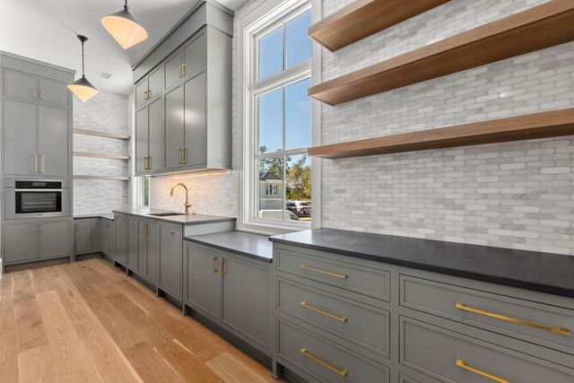 925 Fish Camp Road, Charleston, SC 29492