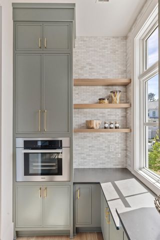 925 Fish Camp Road, Charleston, SC 29492