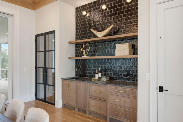 925 Fish Camp Road, Charleston, SC 29492