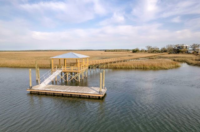 925 Fish Camp Road, Charleston, SC 29492
