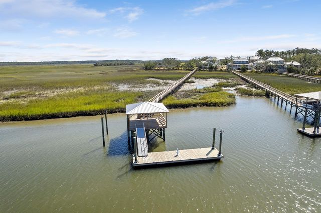 925 Fish Camp Road, Charleston, SC 29492
