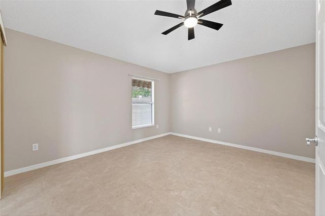 2744 GRESHAM AVENUE, The Villages, FL 32162