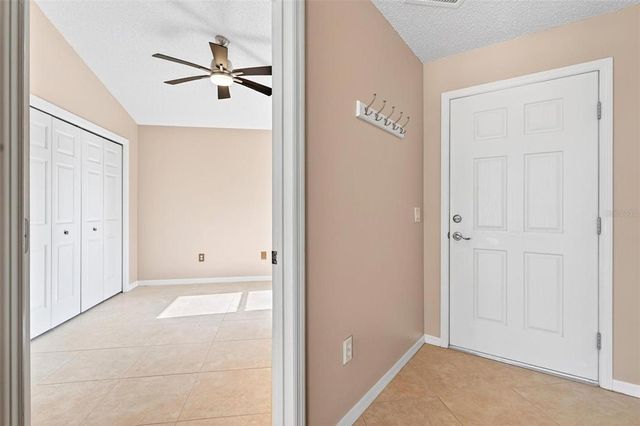 2744 GRESHAM AVENUE, The Villages, FL 32162