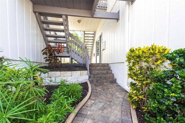 6026 E PEPPERTREE WAY 221A, Sarasota, FL 34242