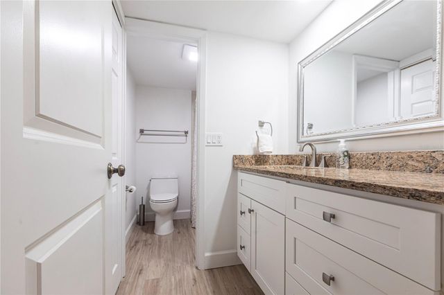 6026 E PEPPERTREE WAY 221A, Sarasota, FL 34242