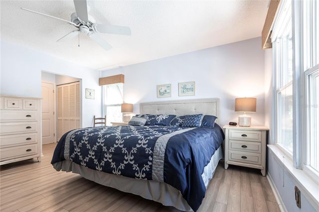 6026 E PEPPERTREE WAY 221A, Sarasota, FL 34242