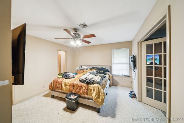 1525 N College Avenue, Tulsa, OK 74110