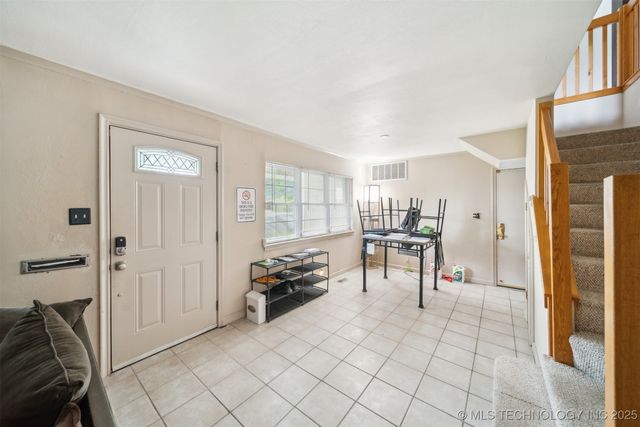 1525 N College Avenue, Tulsa, OK 74110