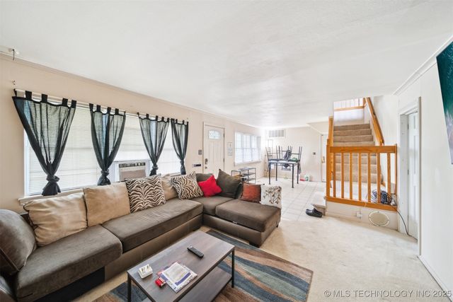 1525 N College Avenue, Tulsa, OK 74110