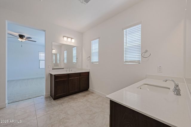 7687 W BRONCO Trail, Peoria, AZ 85383
