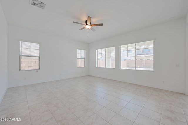 7687 W BRONCO Trail, Peoria, AZ 85383