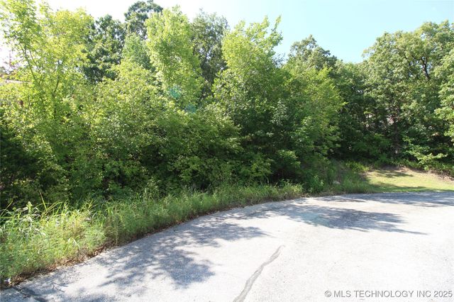 8884 S 39th West Avenue, Tulsa, OK 74132