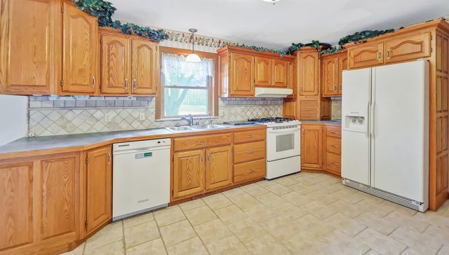 8166 N Linden Road, Mount Morris, MI 48458