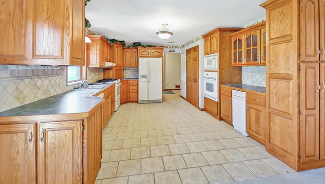 8166 N Linden Road, Mount Morris, MI 48458