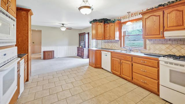 8166 N Linden Road, Mount Morris, MI 48458