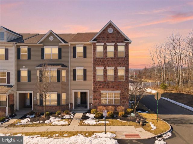 3101 GOSHEN DR, Pennsburg, PA 18073