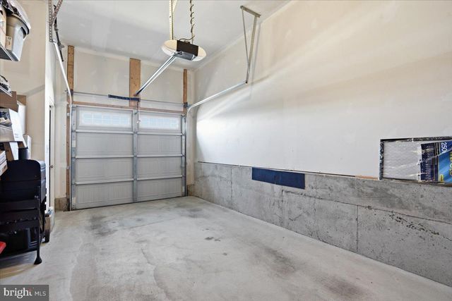 3101 GOSHEN DR, Pennsburg, PA 18073