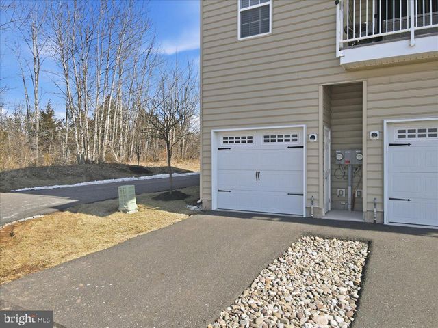 3101 GOSHEN DR, Pennsburg, PA 18073