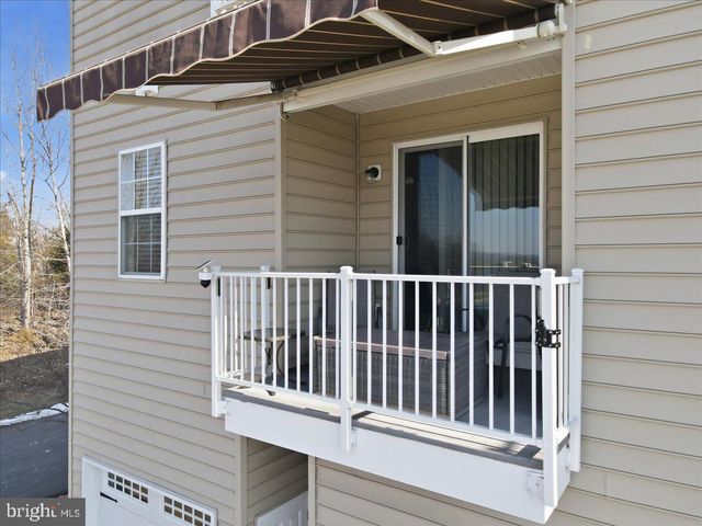 3101 GOSHEN DR, Pennsburg, PA 18073