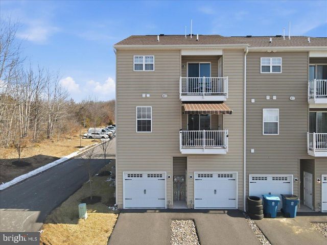 3101 GOSHEN DR, Pennsburg, PA 18073