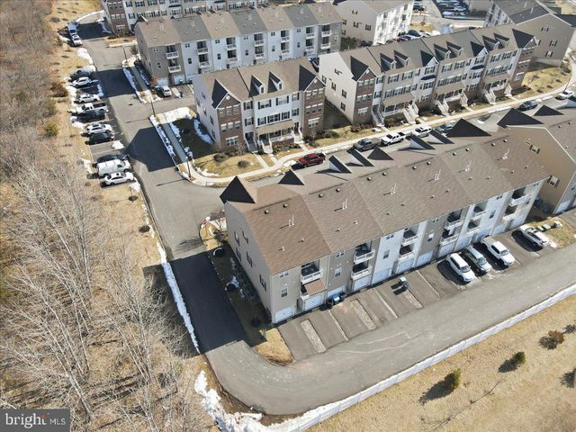 3101 GOSHEN DR, Pennsburg, PA 18073