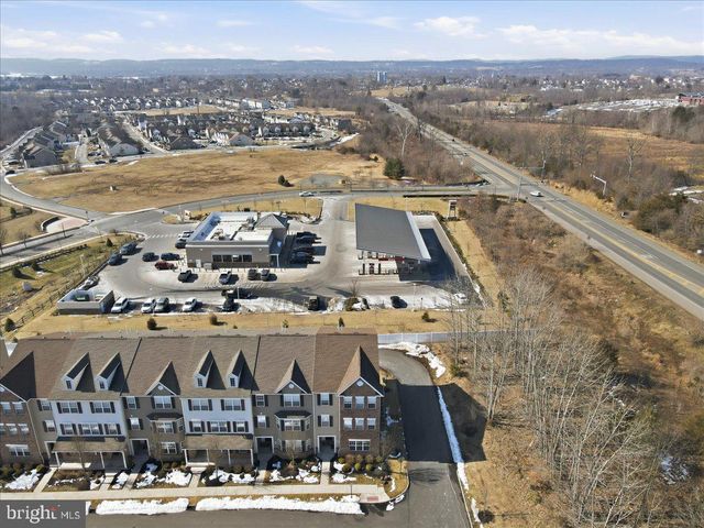 3101 GOSHEN DR, Pennsburg, PA 18073