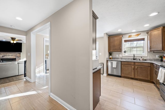 116 Woodtrace Ct, Clarksville, TN 37042