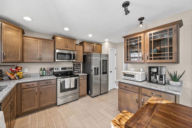 116 Woodtrace Ct, Clarksville, TN 37042