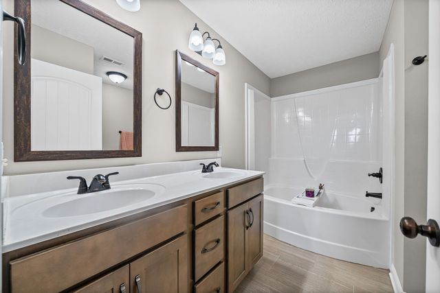 116 Woodtrace Ct, Clarksville, TN 37042