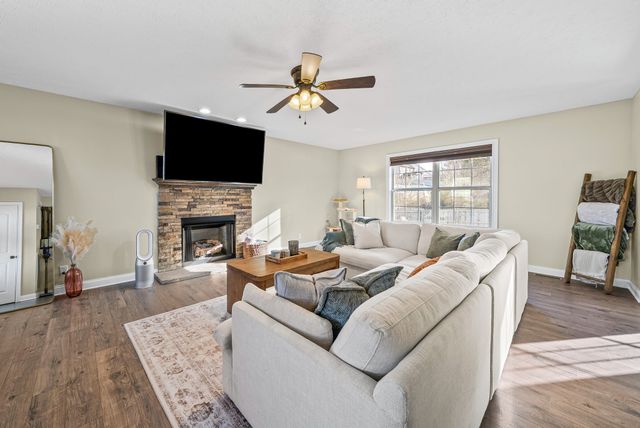 116 Woodtrace Ct, Clarksville, TN 37042