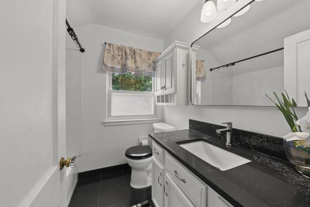 1940 Riverside Drive, Upper Arlington, OH 43221