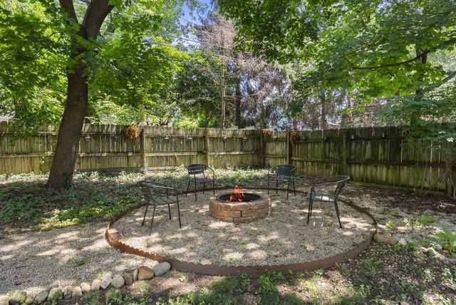 1940 Riverside Drive, Upper Arlington, OH 43221