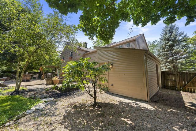 1940 Riverside Drive, Upper Arlington, OH 43221