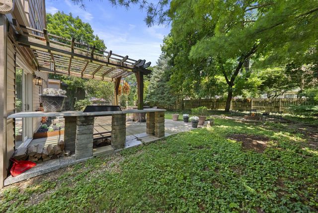 1940 Riverside Drive, Upper Arlington, OH 43221